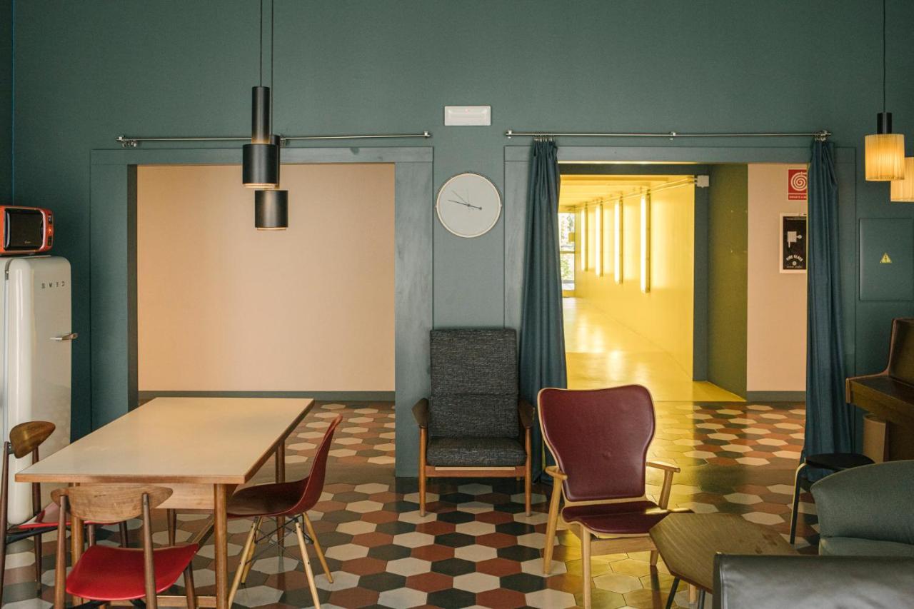 Casabase Hostel Милано Екстериор снимка